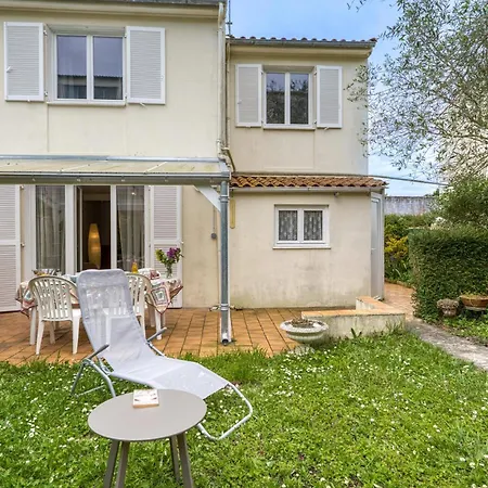 3 Bedroom Lovely In Дом отдыха