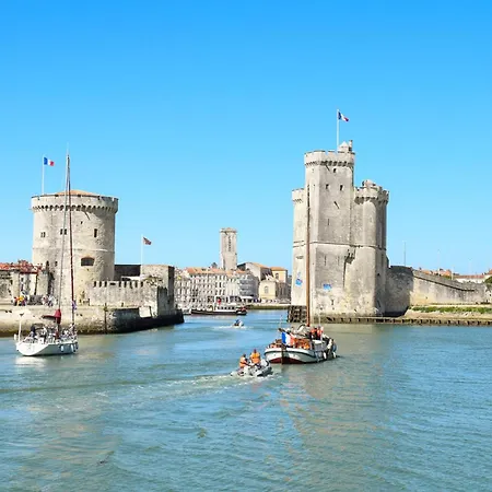 3 Bedroom Awesome In Дом отдыха *