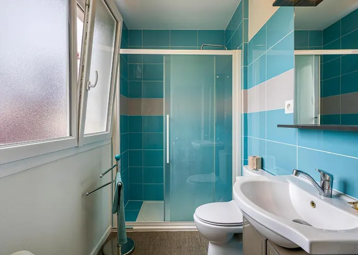 3 Bedroom Awesome In