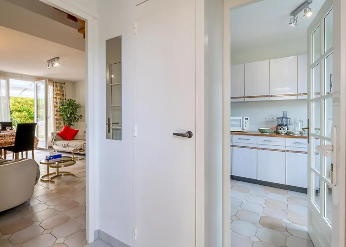 Holiday home 3 Bedroom Awesome In